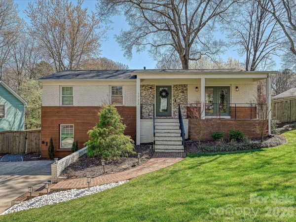 1733 Piccadilly Drive , Charlotte, NC 28211