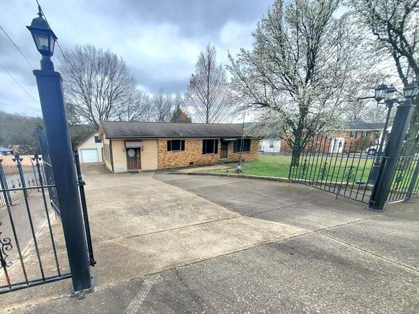 18 Roberts Ln, Lebanon, TN