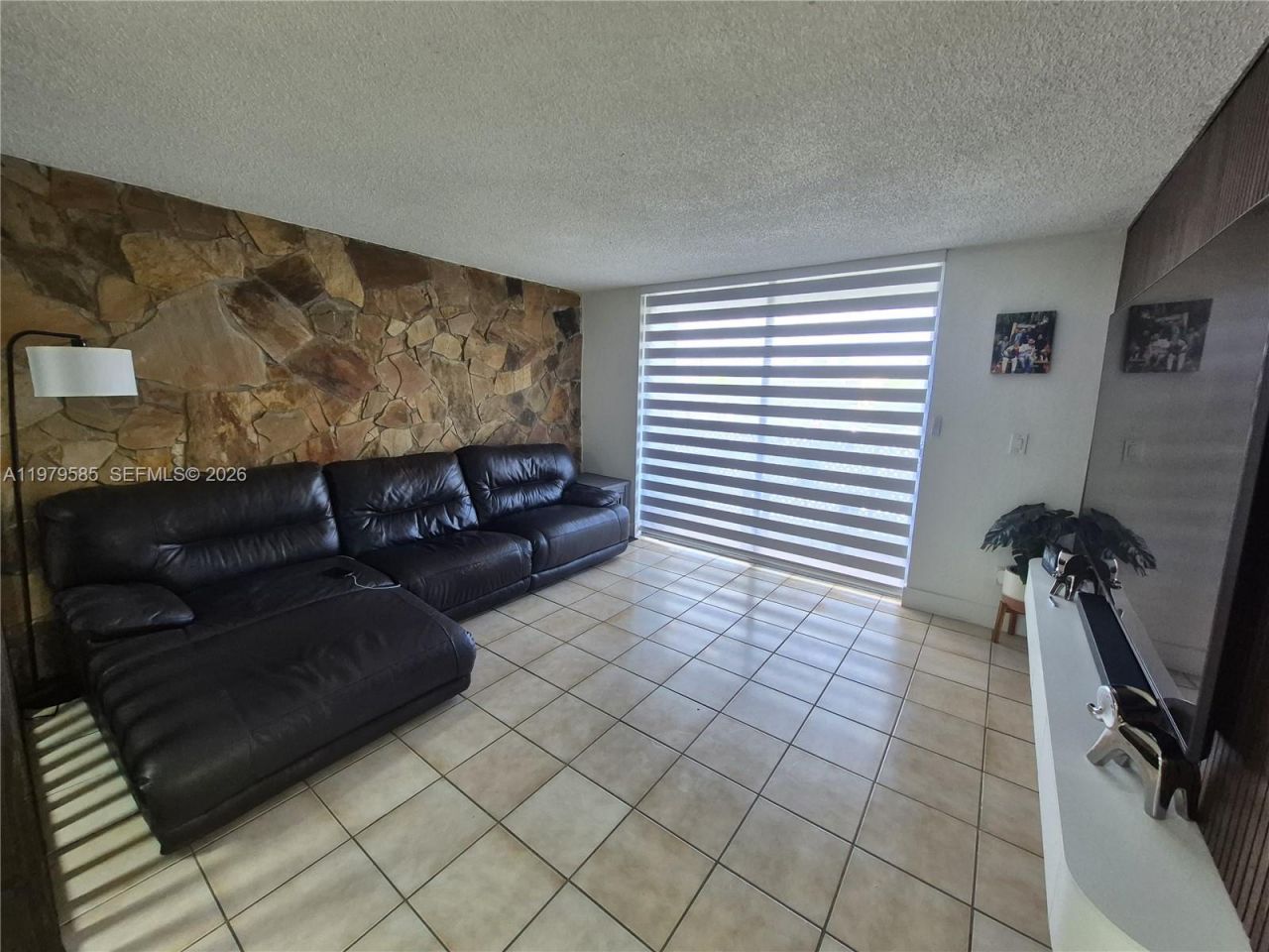 8405 NW 8th St, Unit 304, Miami, FL 33126 Photo