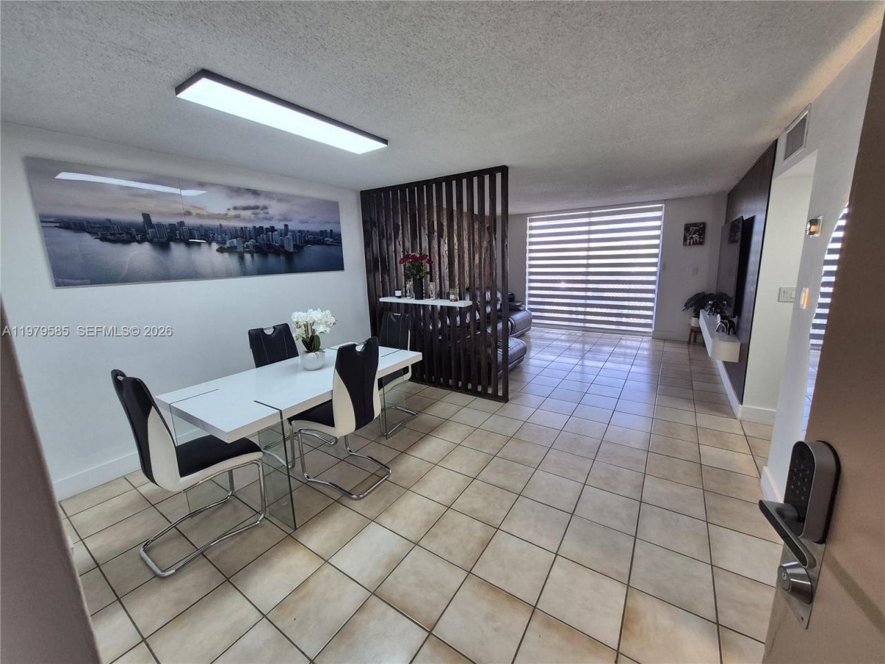 8405 NW 8th St, Unit 304, Miami, FL 33126 Photo