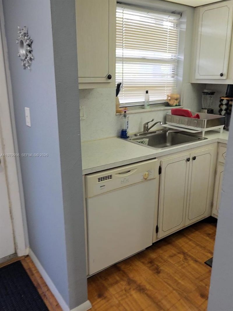 8100 Sunrise Lakes Blvd , Unit 110, Sunrise, FL 33322 Photo