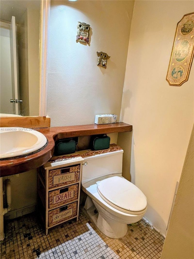 100 Ocean Lane Dr, Unit 303, Key Biscayne, FL 33149 Photo