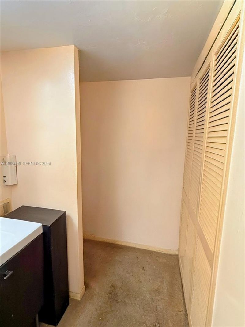 100 Ocean Lane Dr, Unit 303, Key Biscayne, FL 33149 Photo