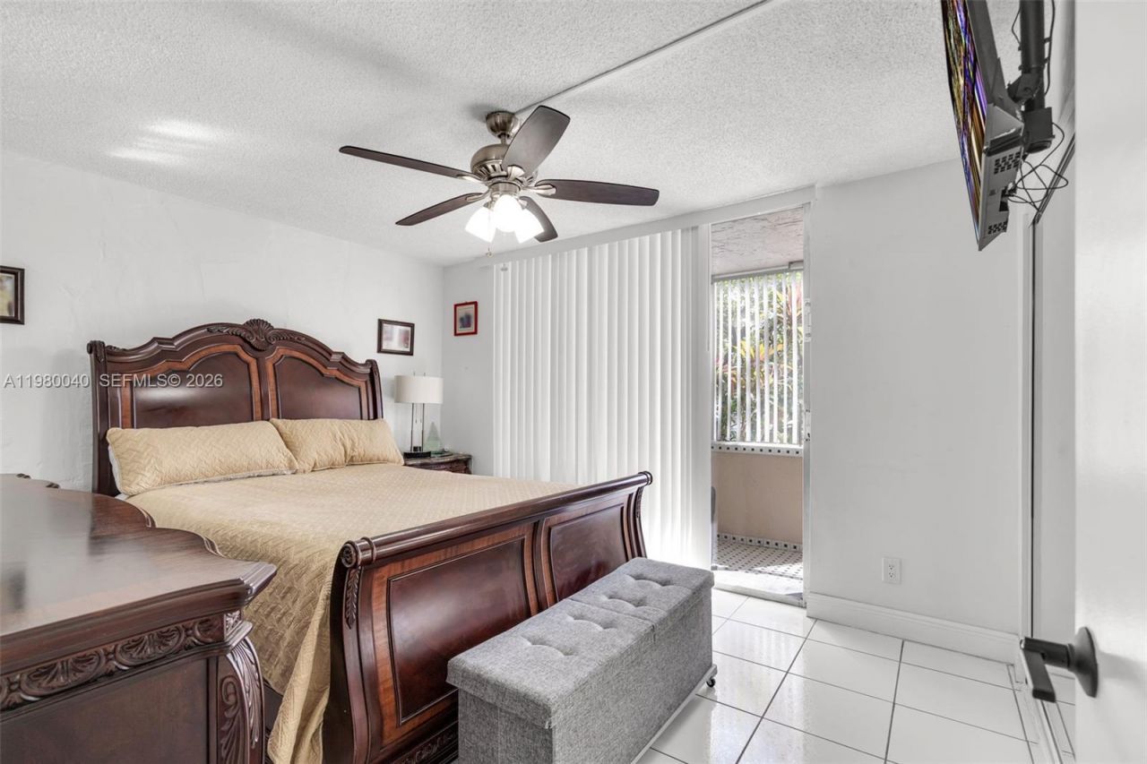 8405 NW 8th St, Unit 107-2, Miami, FL 33126 Photo