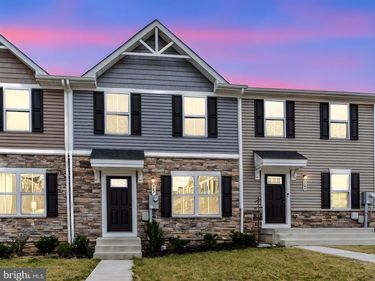 307 WILLIAMS STREET, STRASBURG, VA 22657