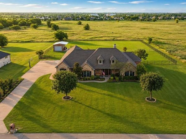 1354 Shadow Lakes, Wills Point, TX 75169