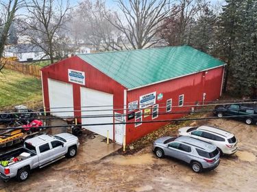 7320 E M 71 , Vernon Vlg, MI 48476