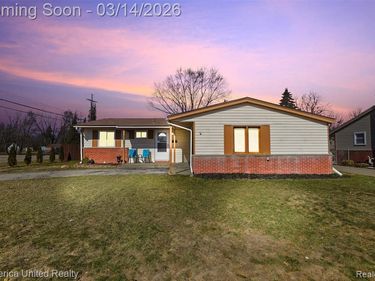 37256 Gilchrist Street, Westland, MI 48186