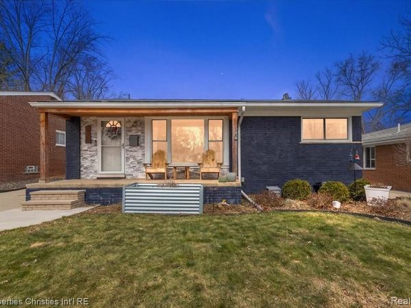 816 W Baker Avenue, Clawson, MI 48017