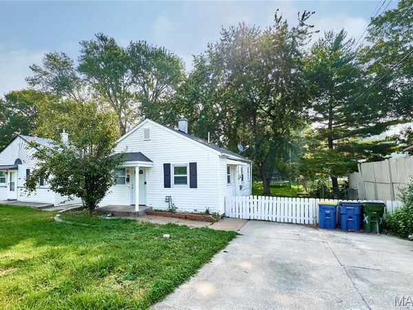 3346 Saint Joachim Lane , St Ann, MO 63074