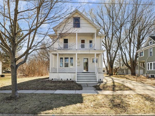 817 W Jefferson Street, Stoughton, WI 53589