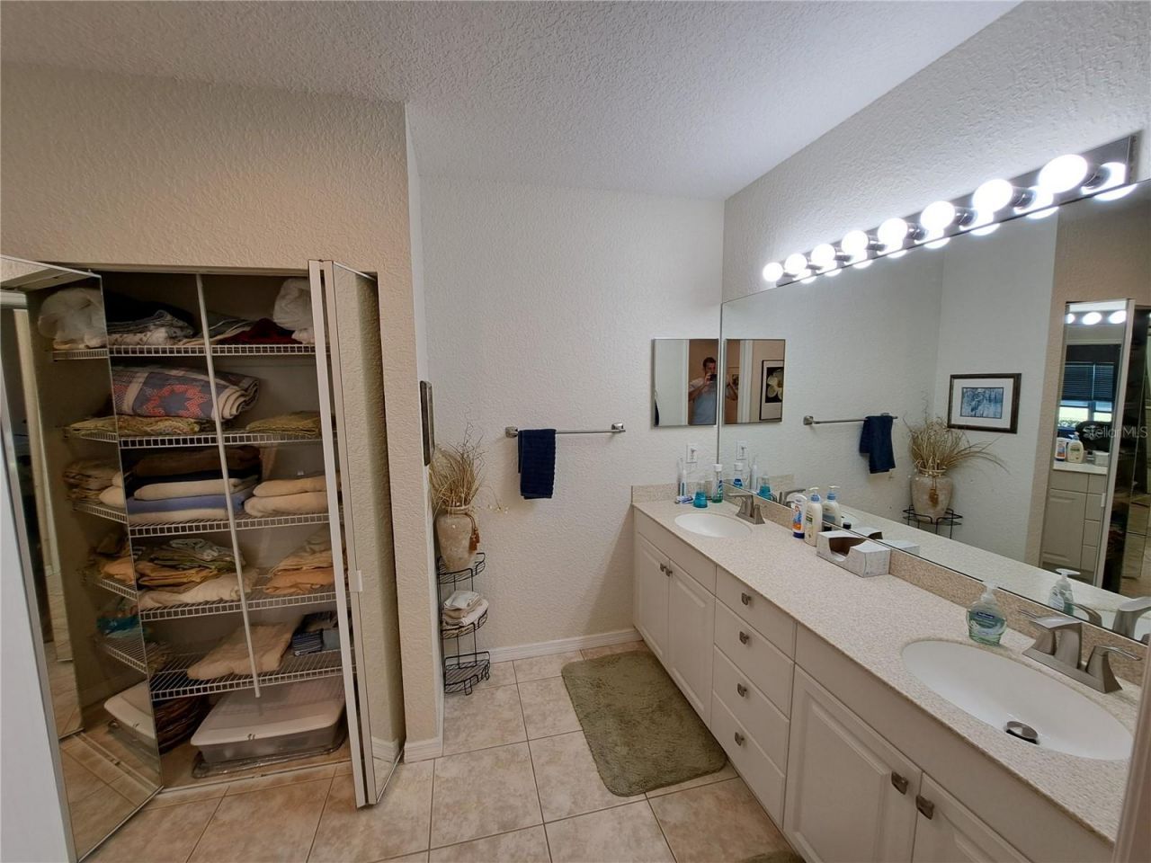 7267 Fountain Palm Circle , Bradenton, FL 34203 Photo