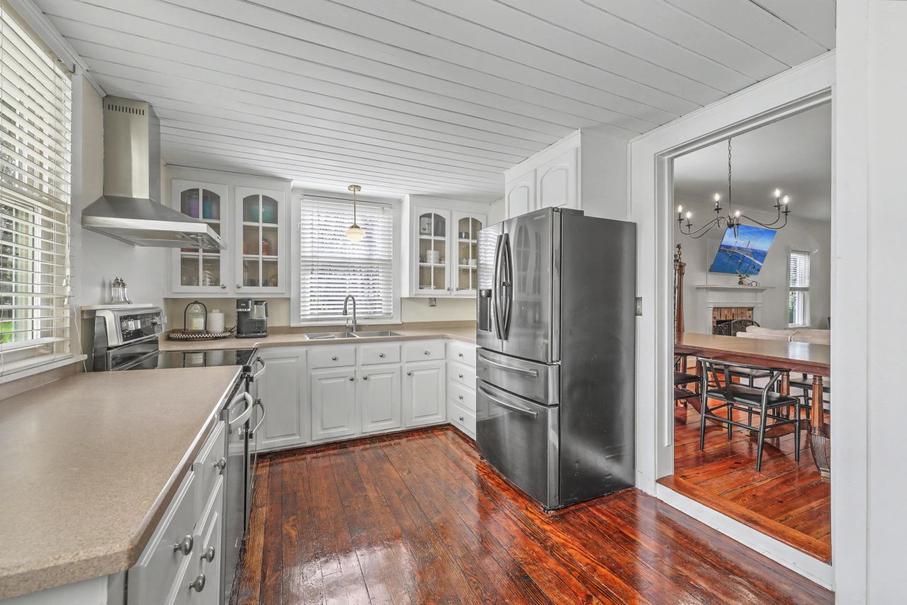 1034 Orangeburg Road Photo 14