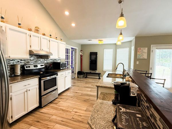 1394 Sound Retreat Drive, Navarre, FL 32566