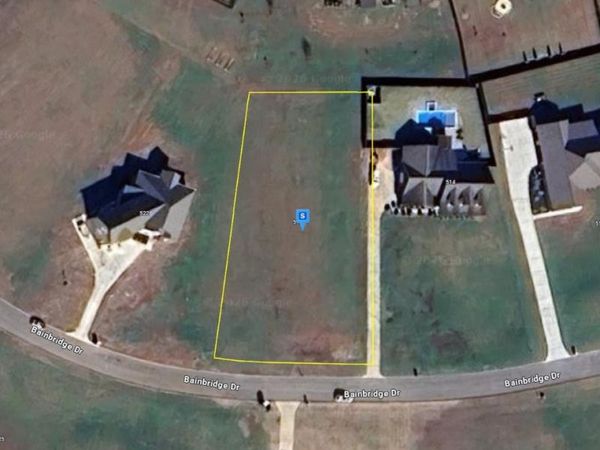 518 Bainbridge Dr , Walland, TN 37886