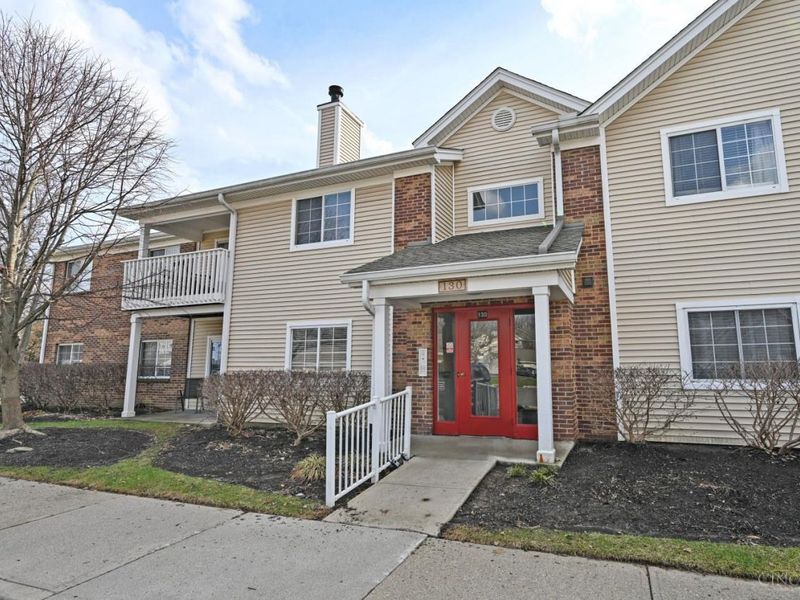 130 Carrington Lane, Unit 101, Loveland, OH 45140 Photo 2