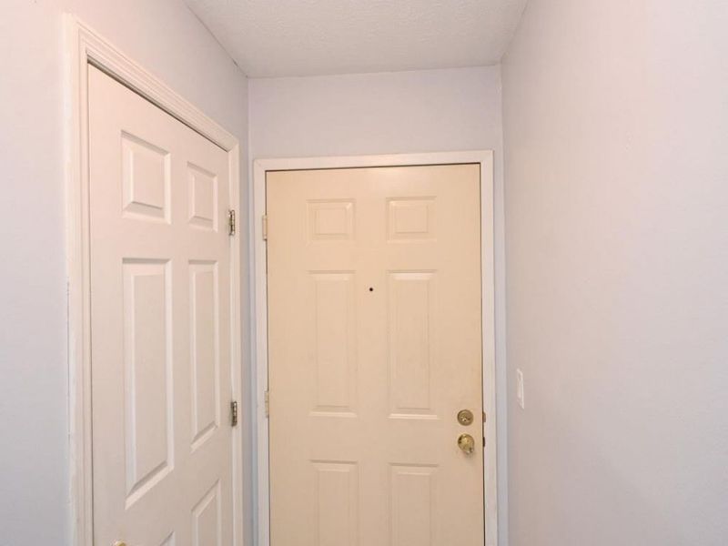 130 Carrington Lane, Unit 101, Loveland, OH 45140 Photo 5