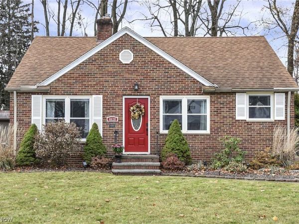 4620 W 227th Street, Fairview Park, OH 44126