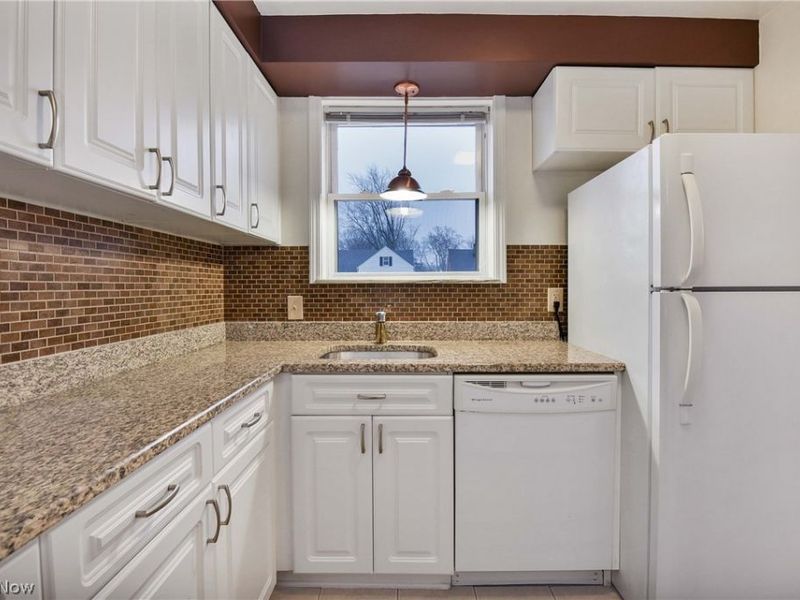 4620 W 227th Street, Fairview Park, OH 44126 Photo 12