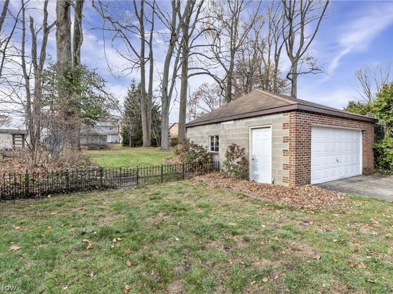 4620 W 227th Street, Fairview Park, OH 44126 Photo 29