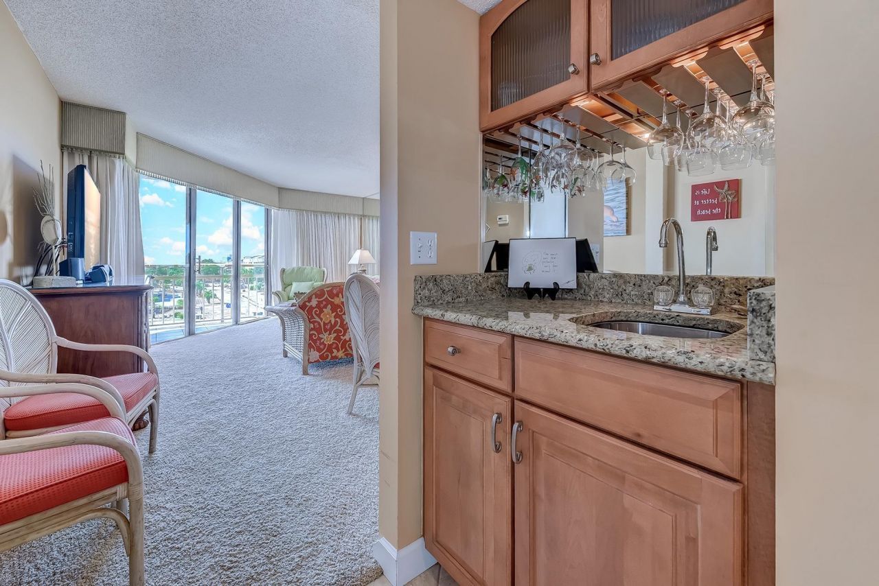 101 Ocean Creek Dr.  Photo 10