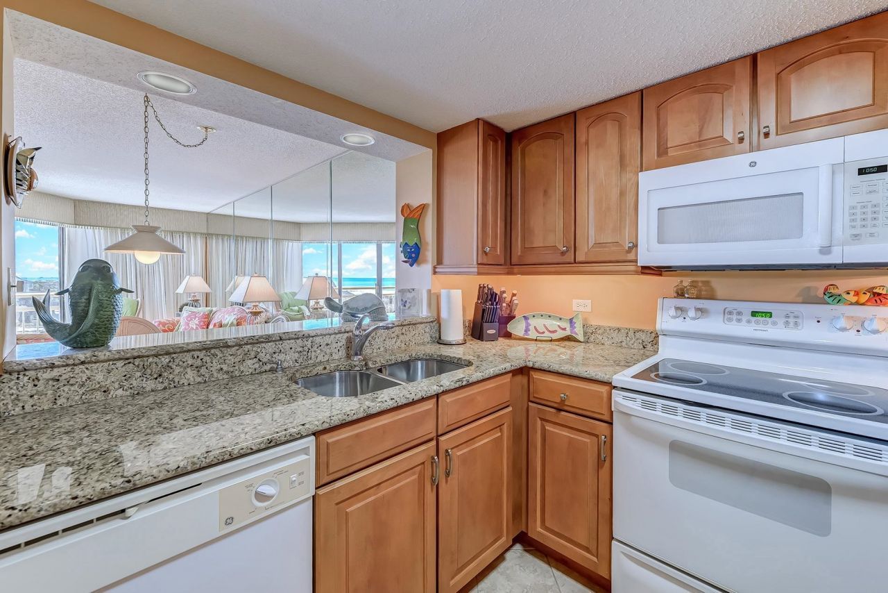 101 Ocean Creek Dr.  Photo 11