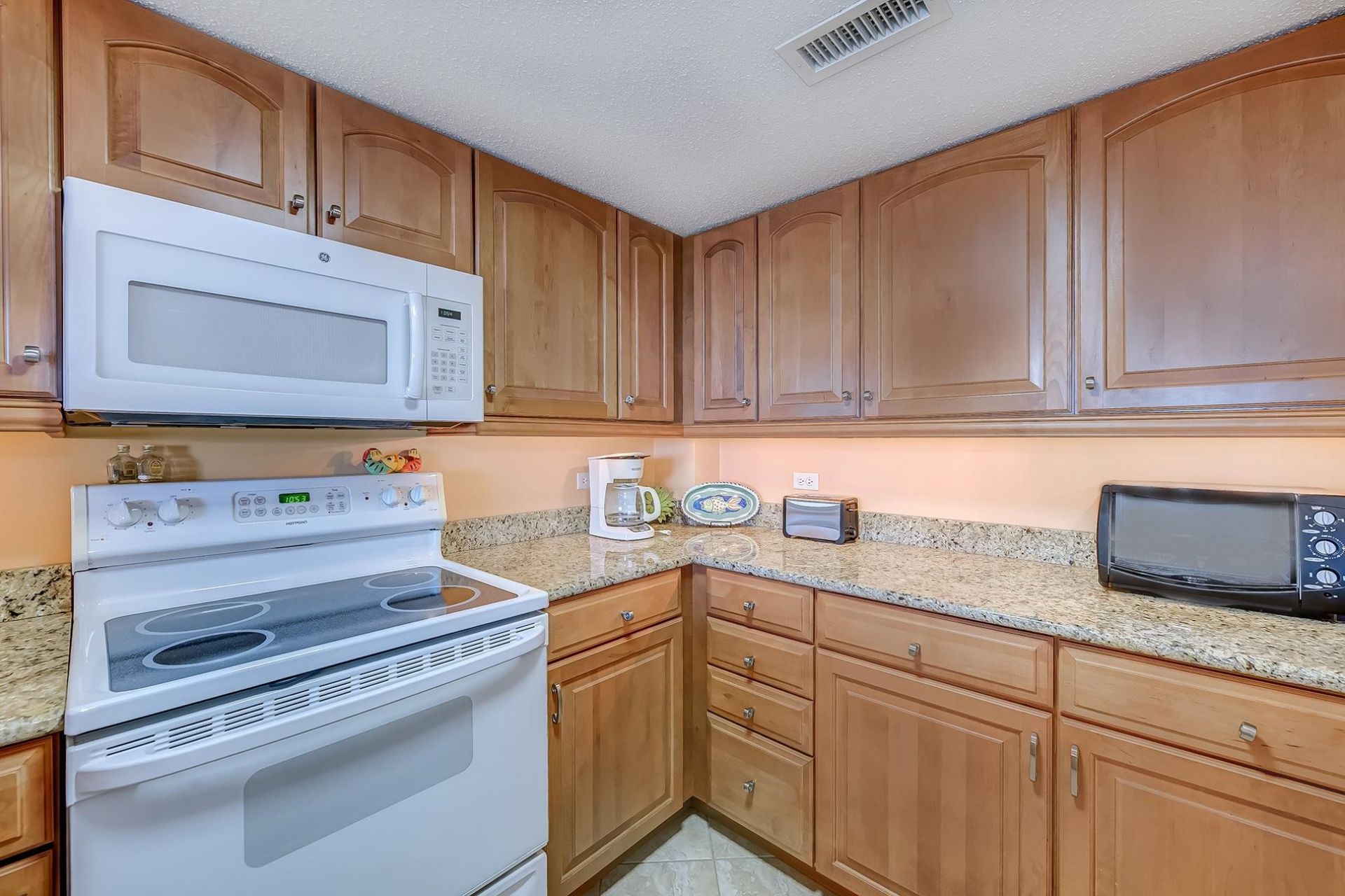 101 Ocean Creek Dr. Photo 12