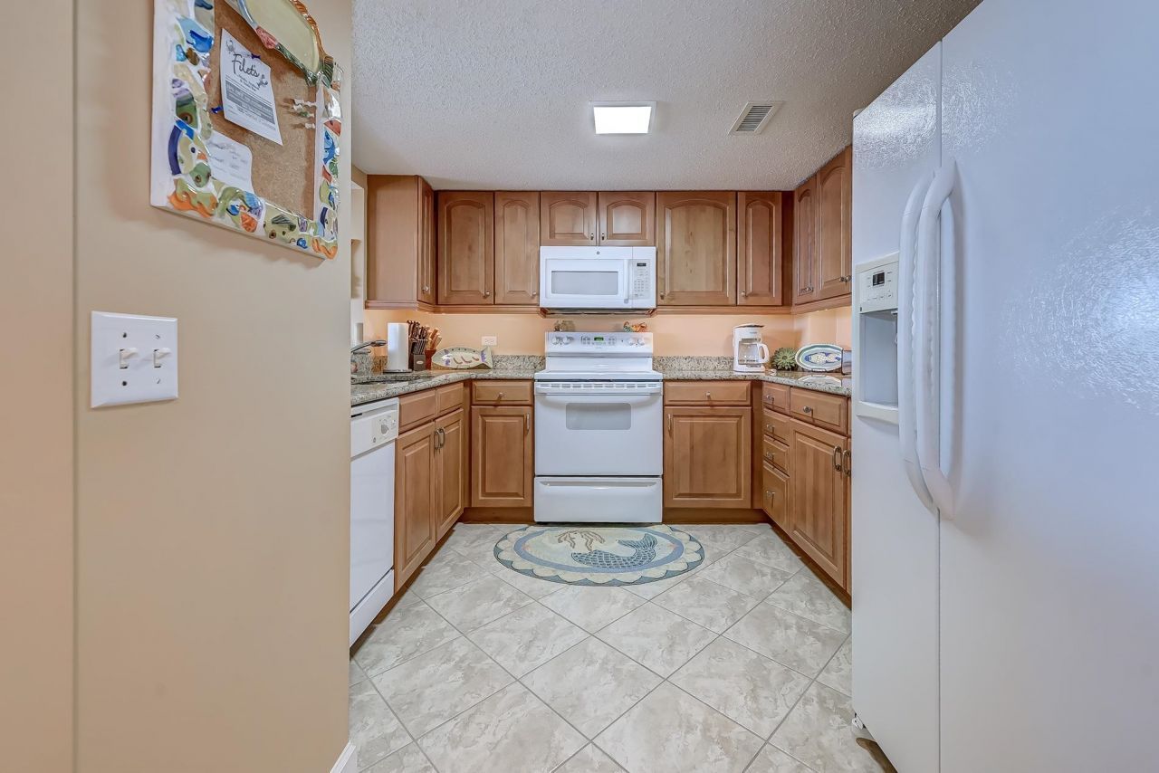 101 Ocean Creek Dr.  Photo 14