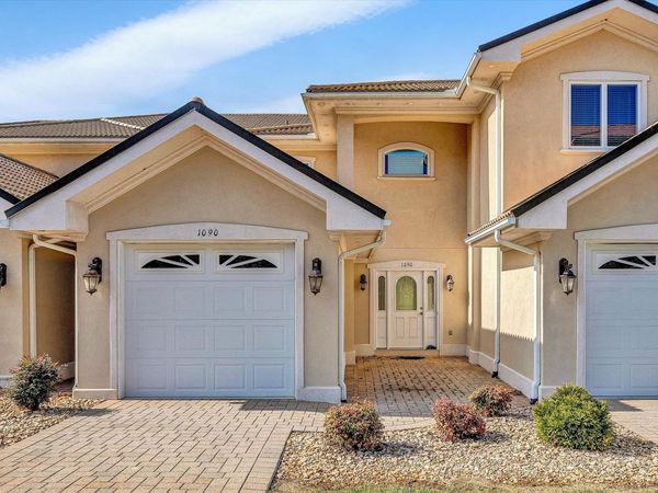 1090 La Casa CT, Moneta, VA 24121