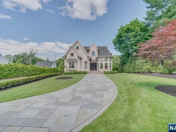 63 Grandview Avenue, NORTH CALDWELL, NJ 07006