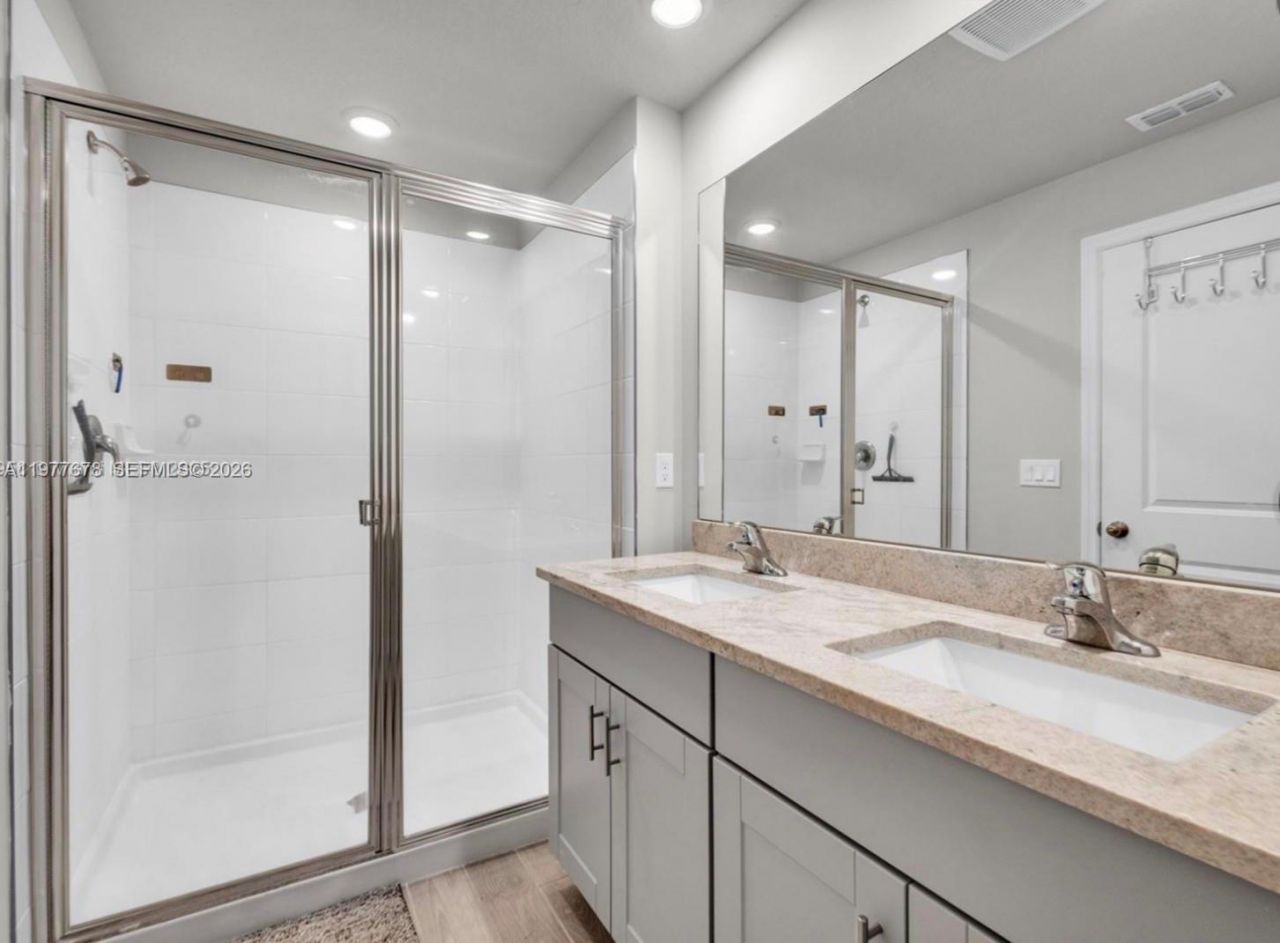 3506 Joshua Tree St , Unit 3506, Palm Springs, FL 33461 Photo