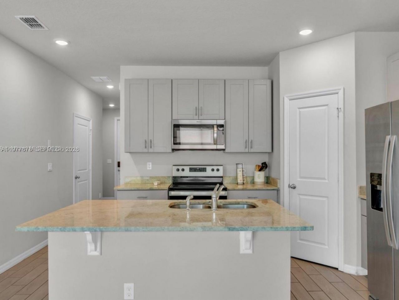 3506 Joshua Tree St , Unit 3506, Palm Springs, FL 33461 Photo