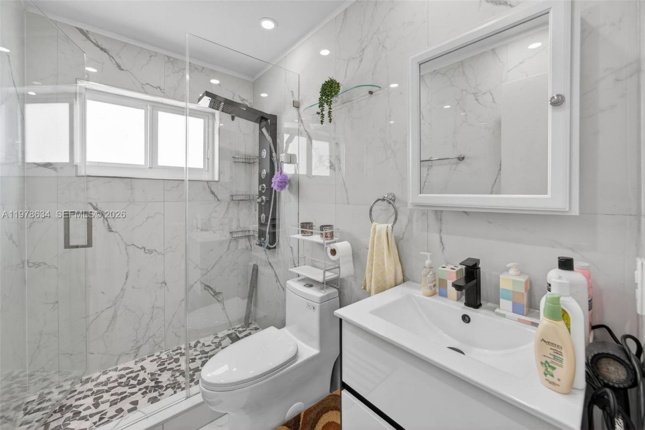 13755 SW 24th St, Miami, FL 33175 Photo