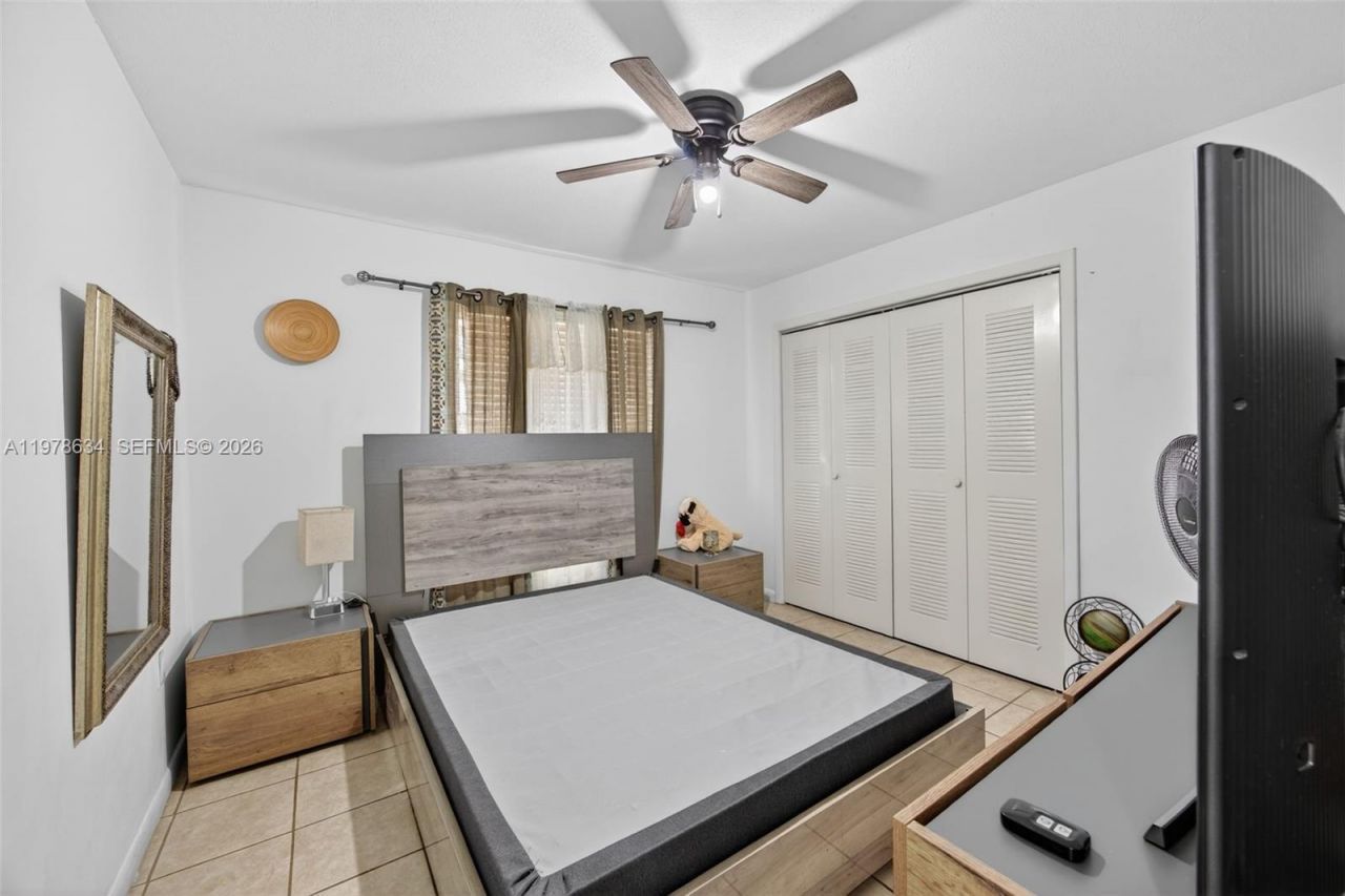 13755 SW 24th St , Miami, FL 33175 Photo