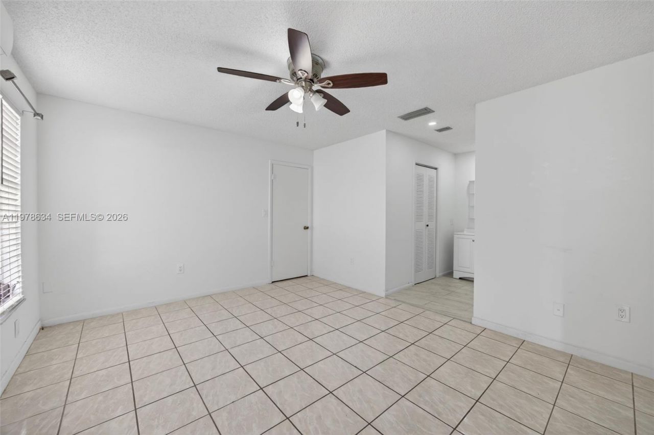 13755 SW 24th St, Miami, FL 33175 Photo