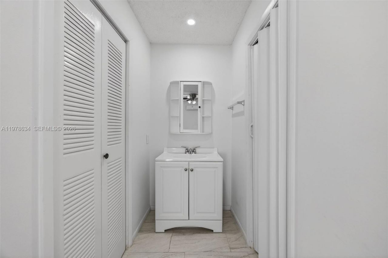 13755 SW 24th St, Miami, FL 33175 Photo