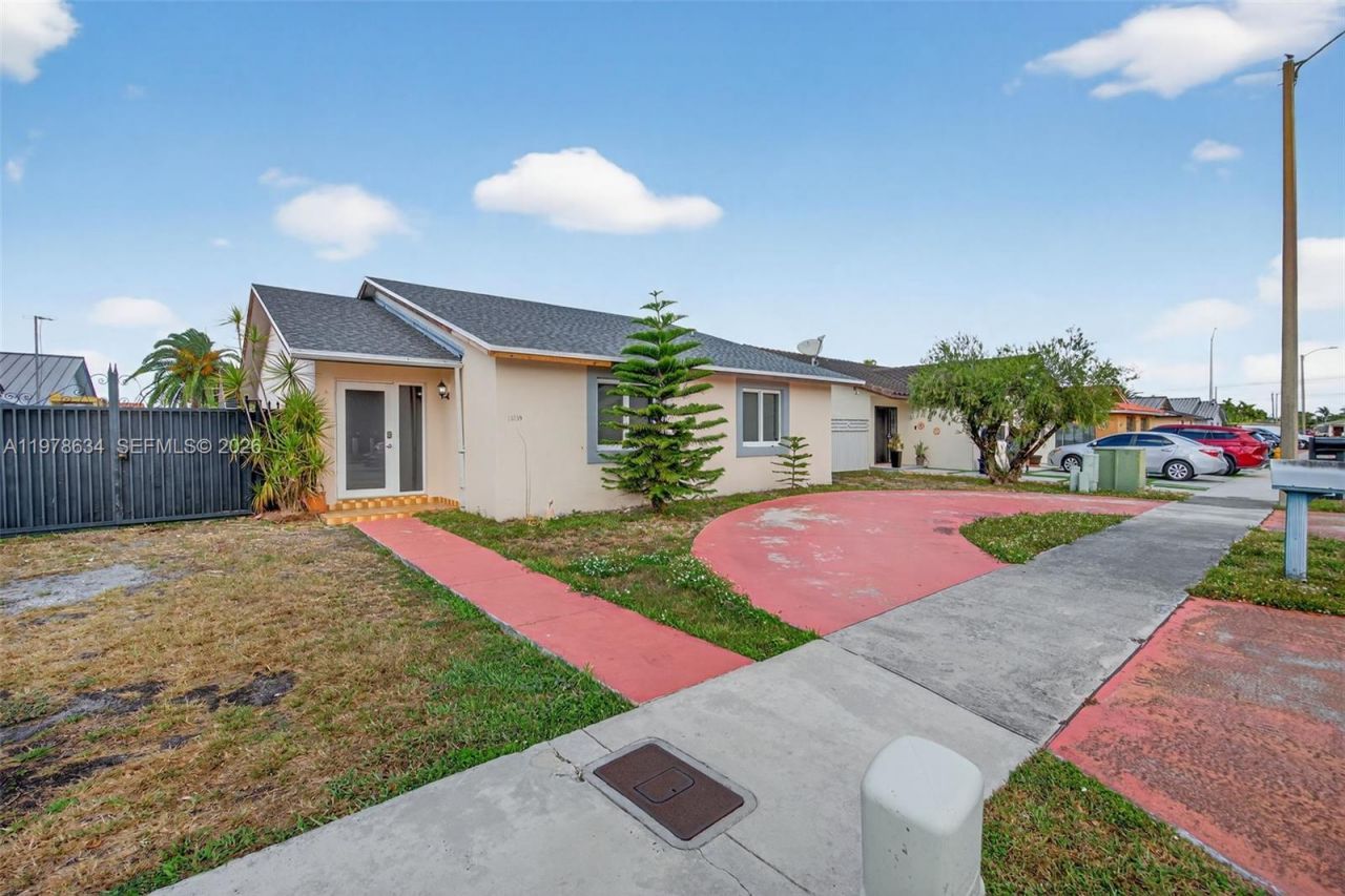 13755 SW 24th St, Miami, FL 33175 Photo