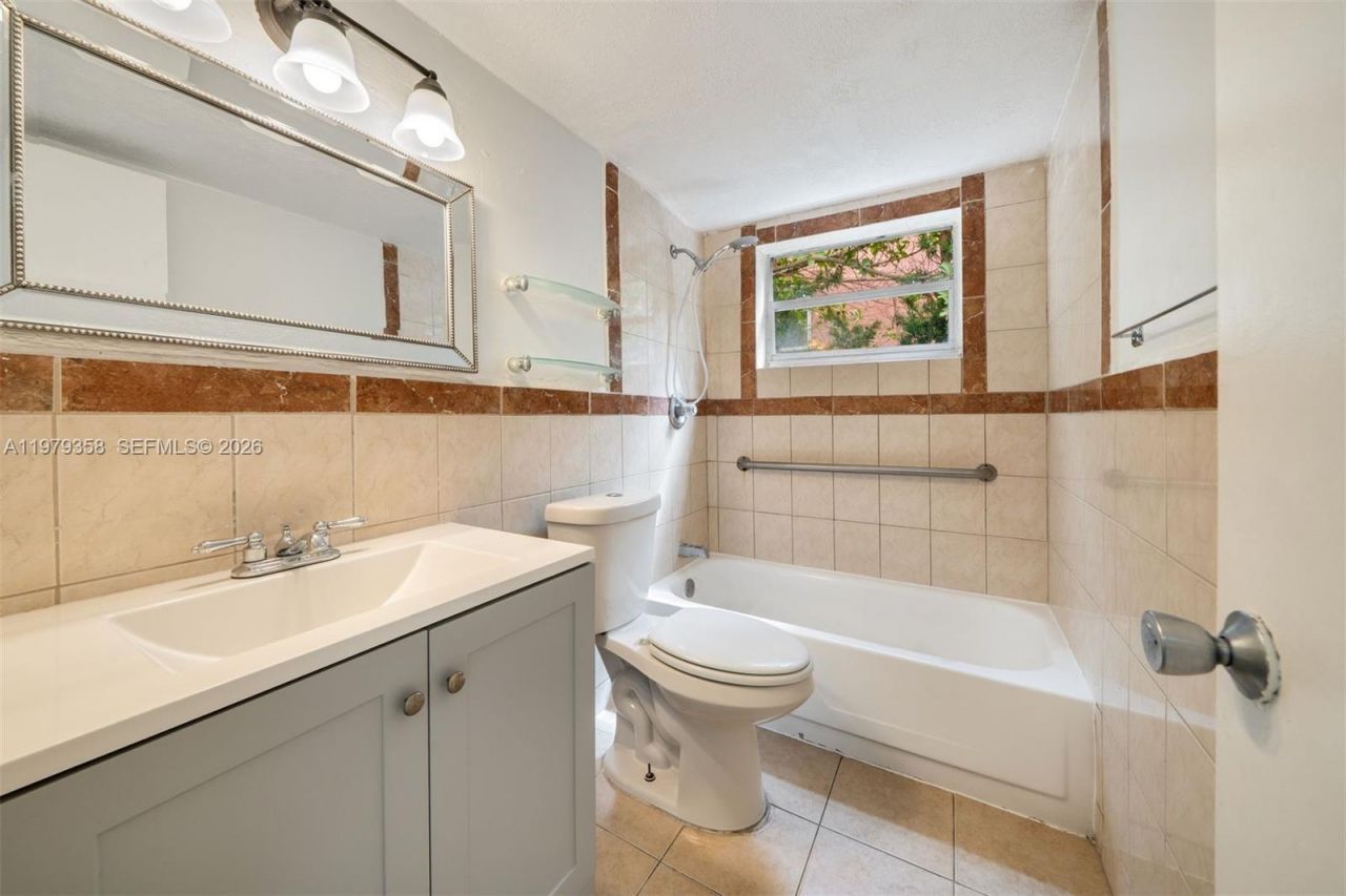 915 Jefferson Ave , Unit 2C, Miami Beach, FL 33139 Photo