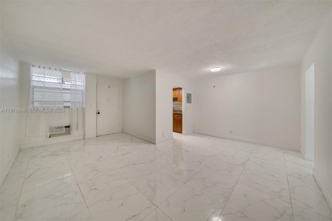 915 Jefferson Ave , Unit 2C, Miami Beach, FL 33139 Photo