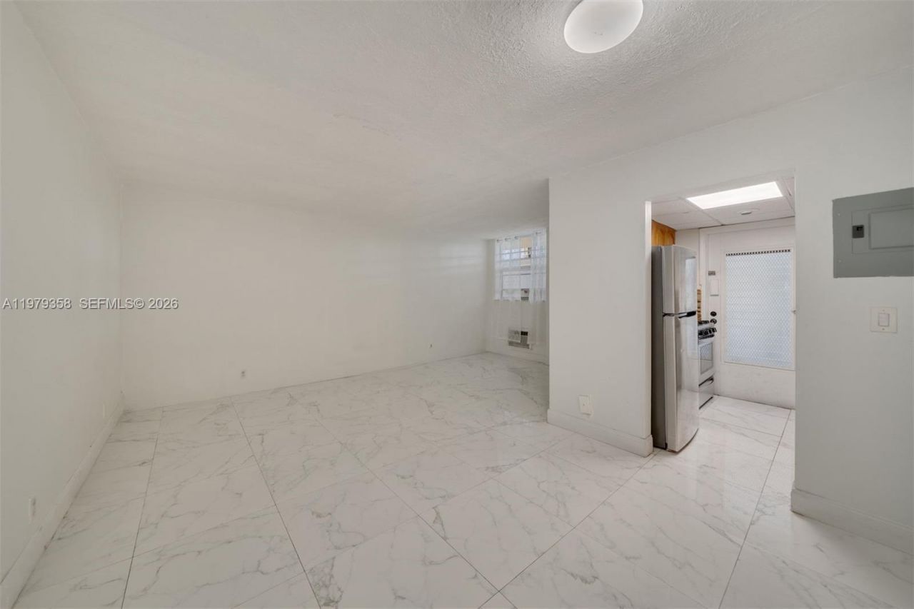915 Jefferson Ave , Unit 2C, Miami Beach, FL 33139 Photo