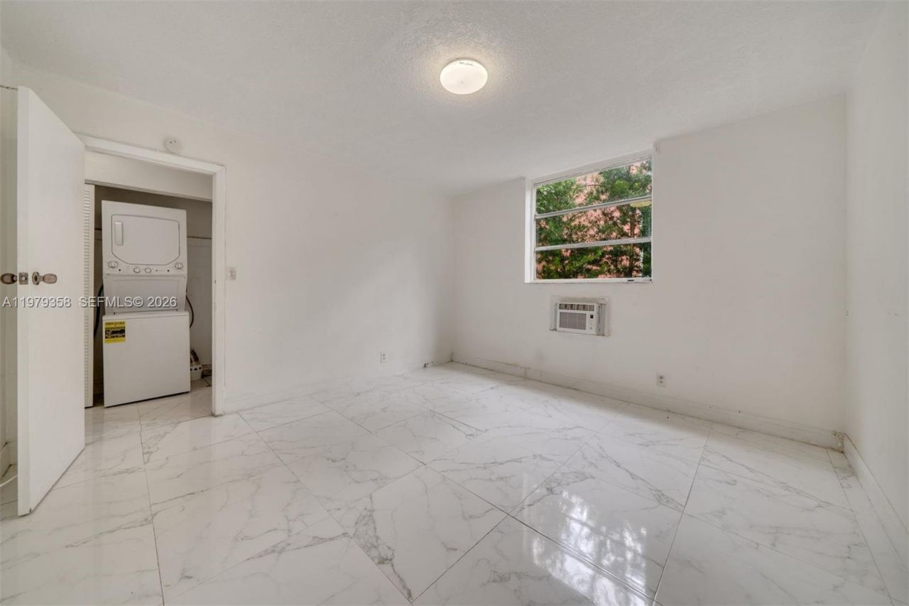 915 Jefferson Ave, Unit 2C, Miami Beach, FL 33139 Photo