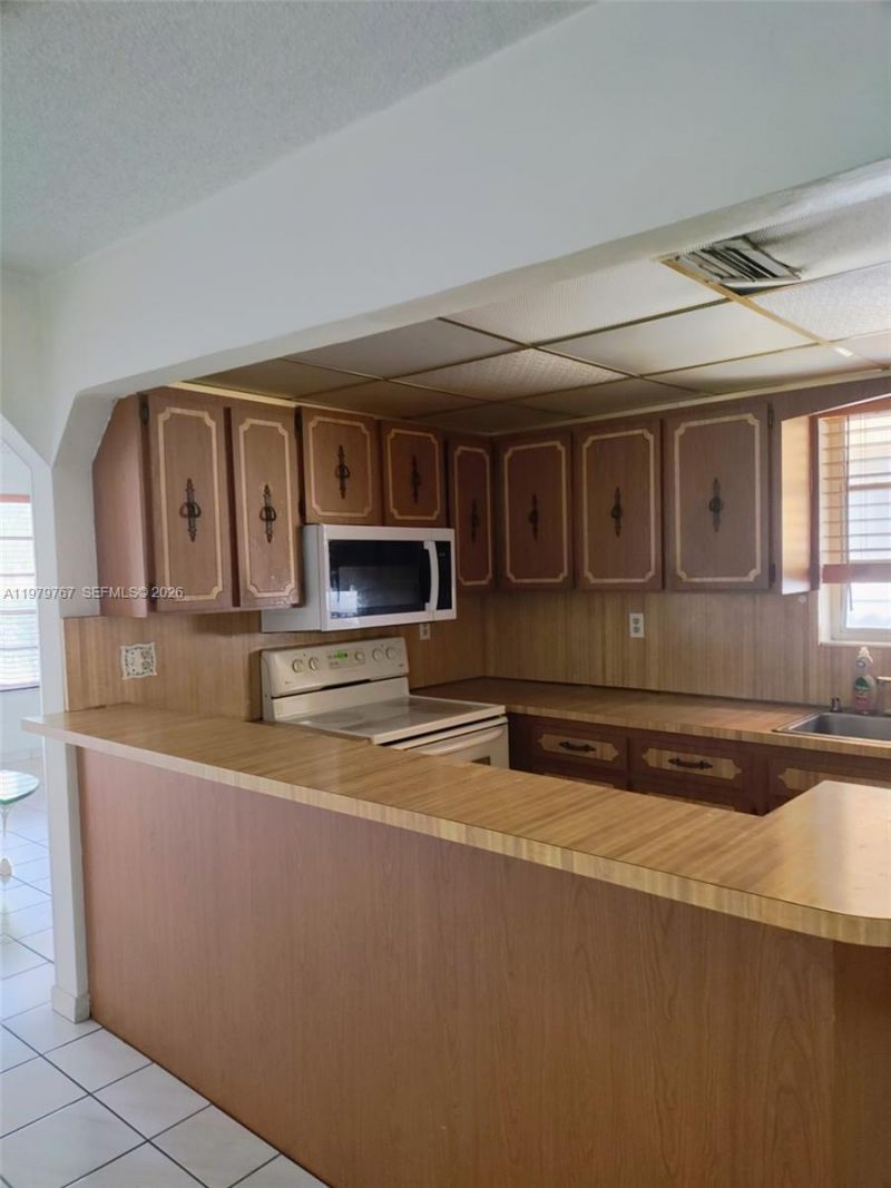 525 SW 56th Ave, Miami, FL 33134 Photo