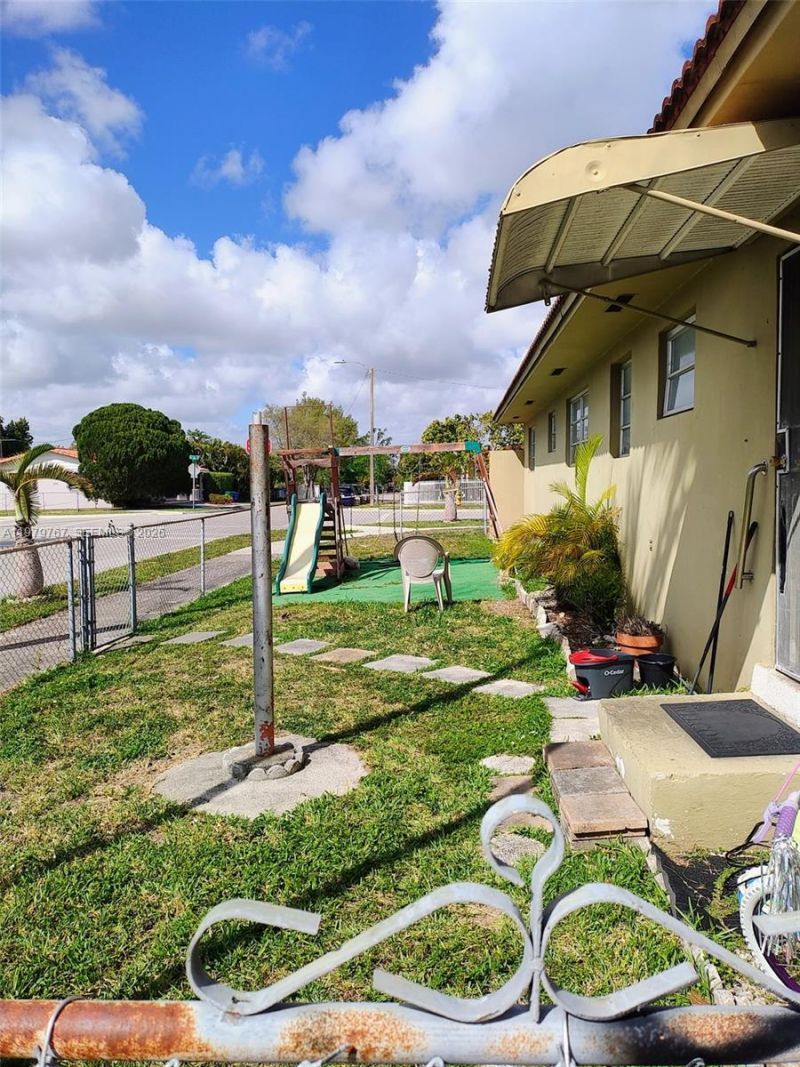 525 SW 56th Ave, Miami, FL 33134 Photo