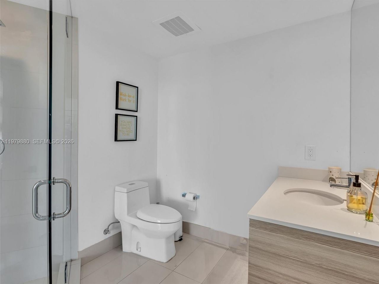 121 NE 34th St , Unit 2104, Miami, FL 33137 Photo