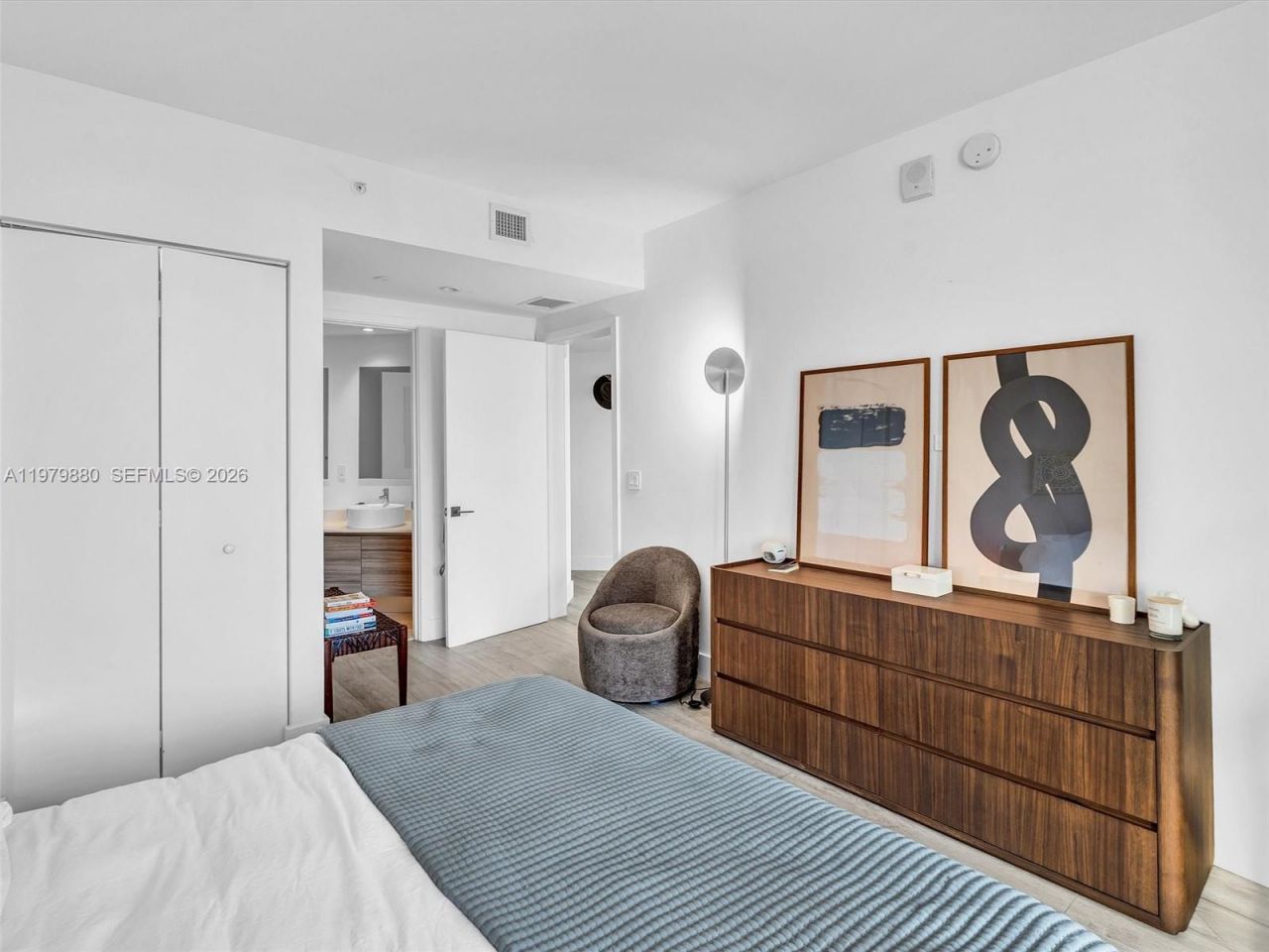 121 NE 34th St , Unit 2104, Miami, FL 33137 Photo