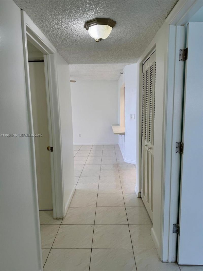 20850 San Simeon Way, Unit 105-5, Miami, FL 33179 Photo