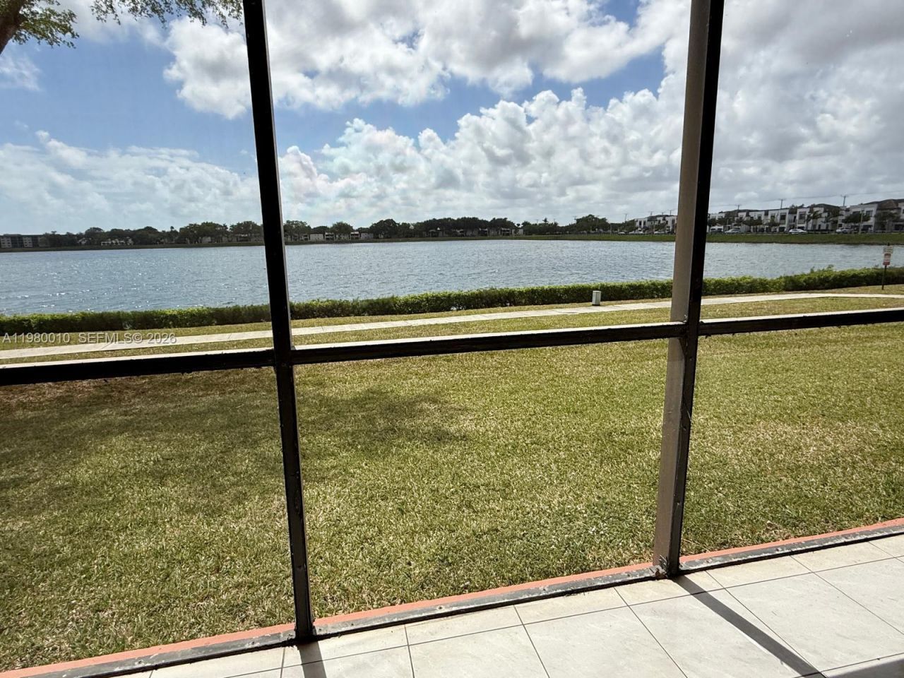 20850 San Simeon Way, Unit 105-5, Miami, FL 33179 Photo
