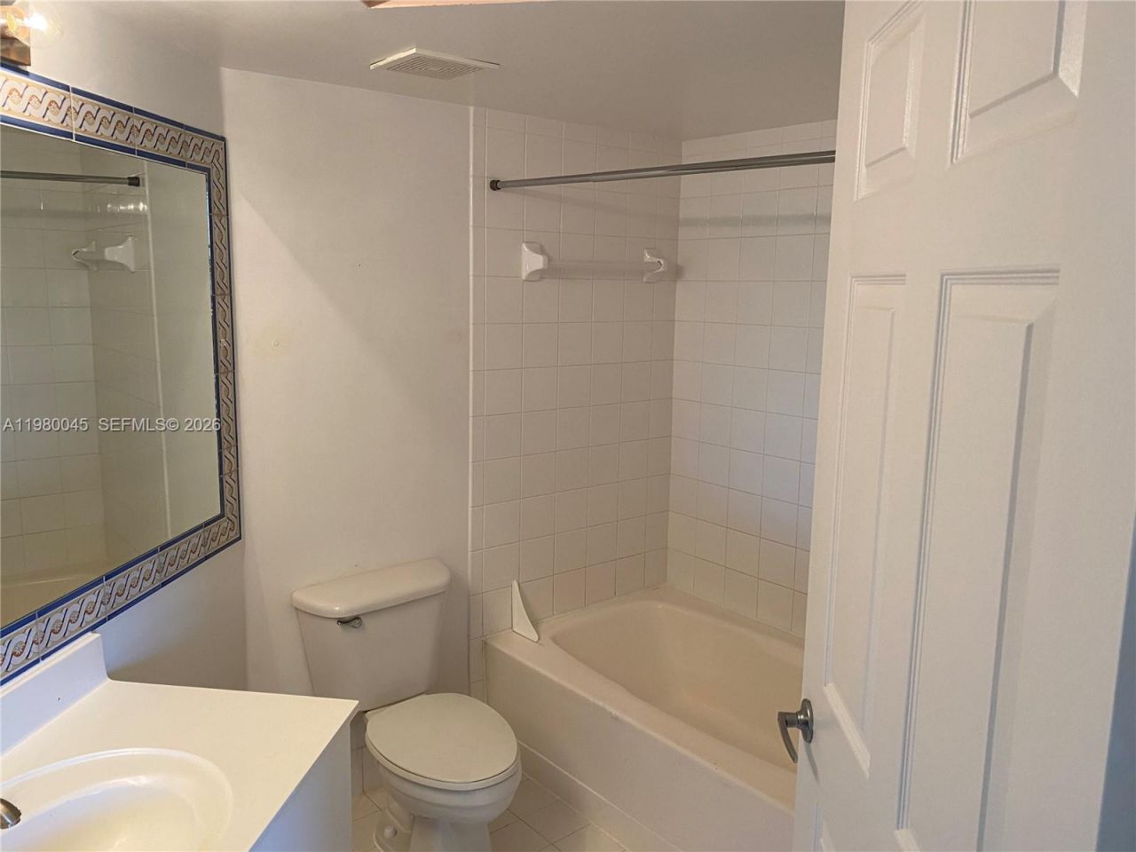 9645 NW 1st Ct, Unit 1-302, Pembroke Pines, FL 33024 Photo