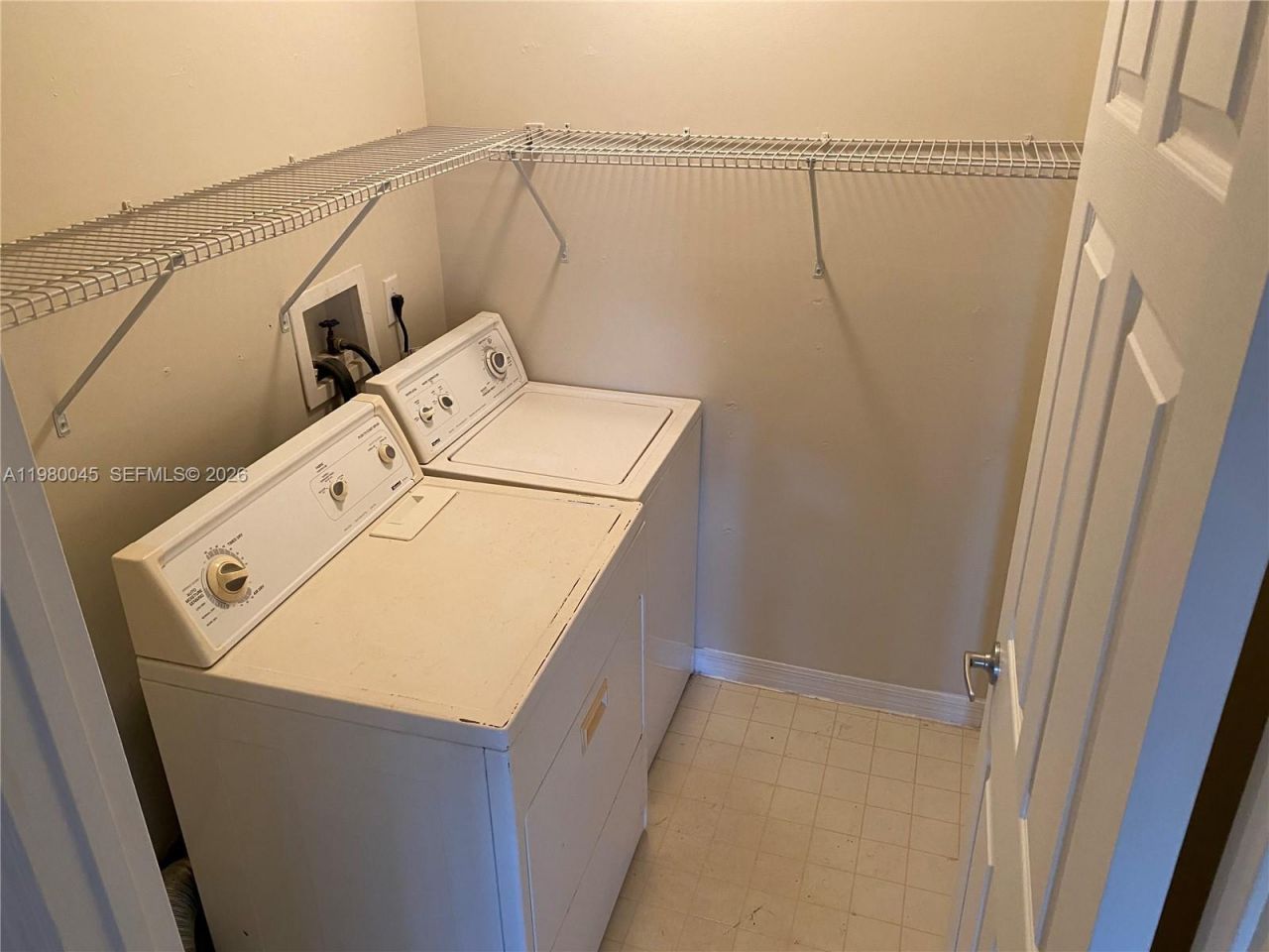 9645 NW 1st Ct, Unit 1-302, Pembroke Pines, FL 33024 Photo