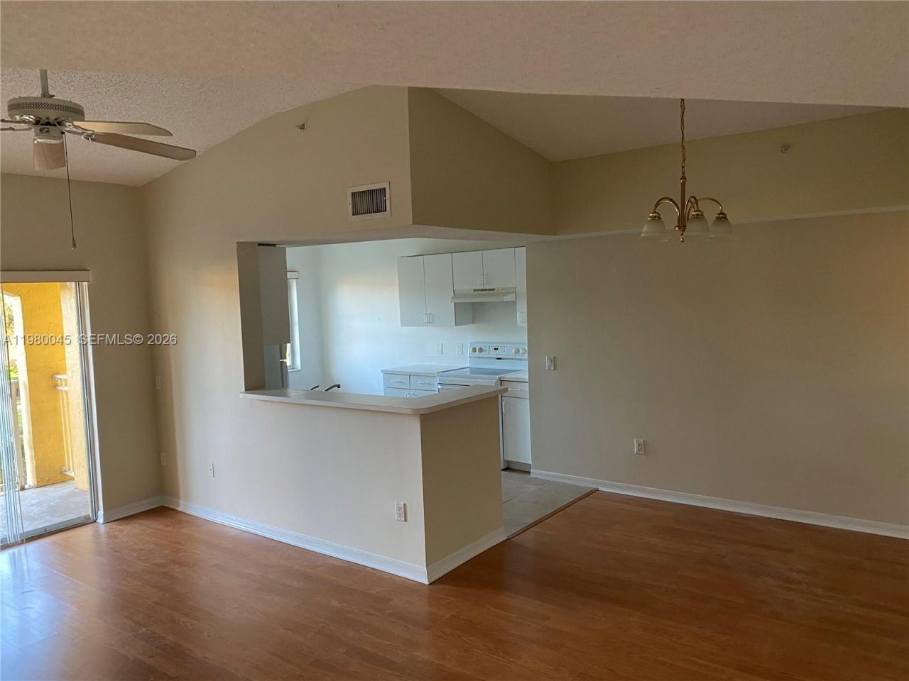 9645 NW 1st Ct, Unit 1-302, Pembroke Pines, FL 33024 Photo
